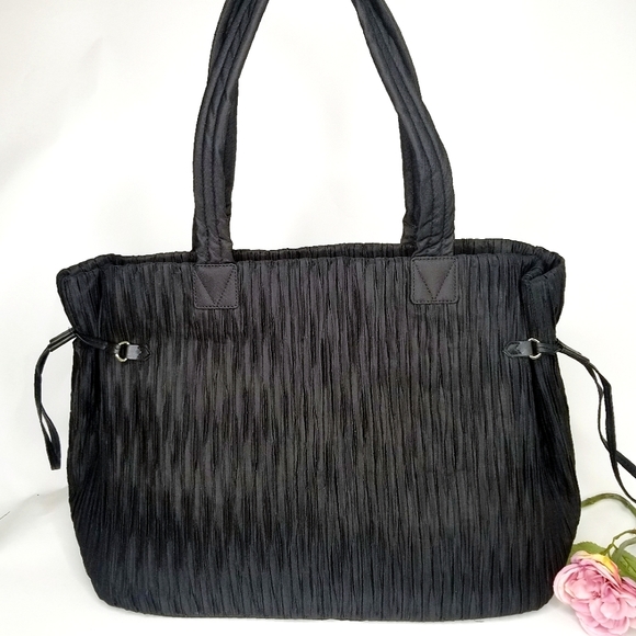 Victoria's Secret Lge Pleated Nylon Tote NWOT - Picture 2 of 13